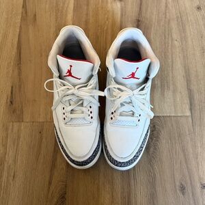 Nike Air Jordan 3 Retro Sneakers